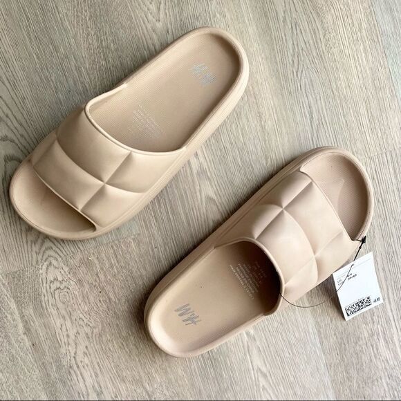 Quilted look shoes new - Picture 5 of 5